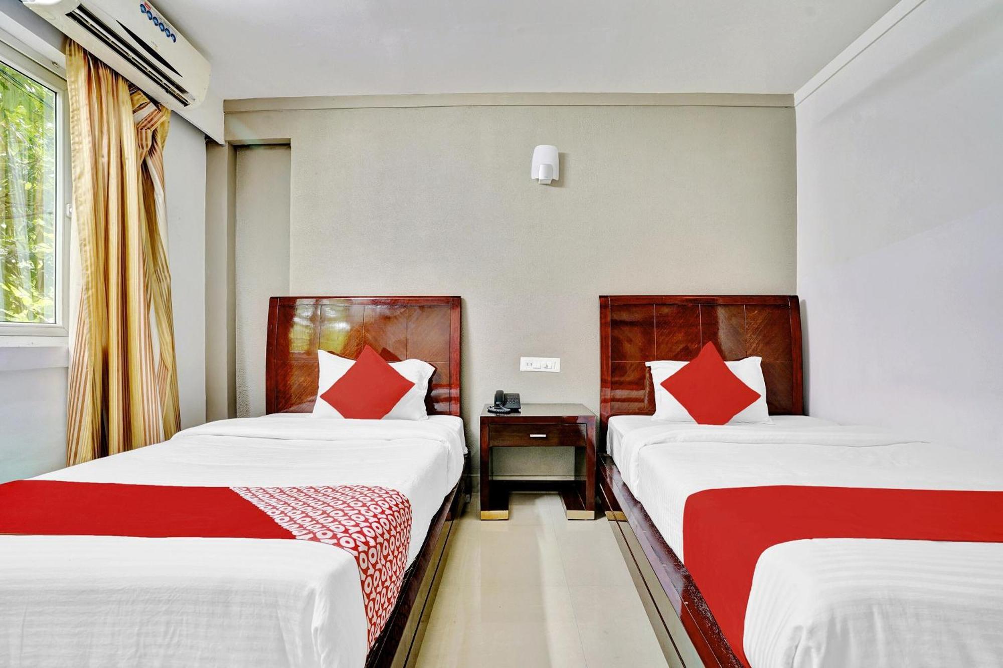 Hotel O Aec Residency Mararikulam Esterno foto